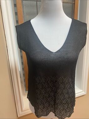 Black Knit V-Neck Cap Sleeve Top
